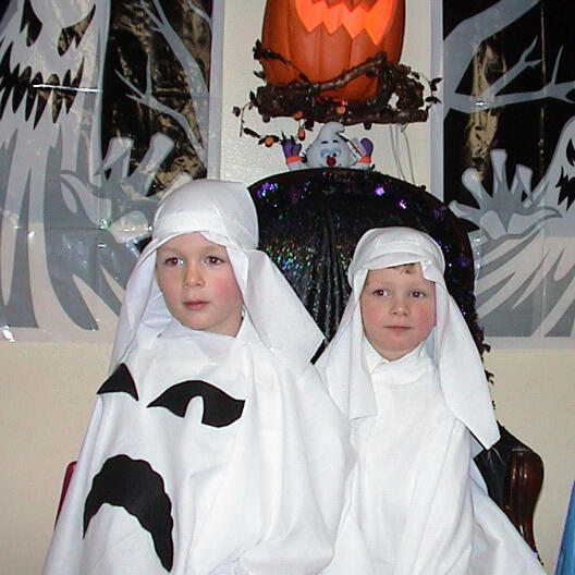 Untitled Children dressed as ghosts for a Halloween performance